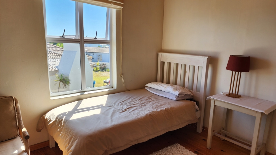 5 Bedroom Property for Sale in Country Club Western Cape